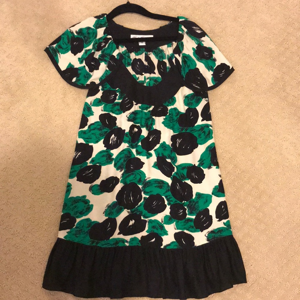 Sophia Eugene Green and black floral blouse